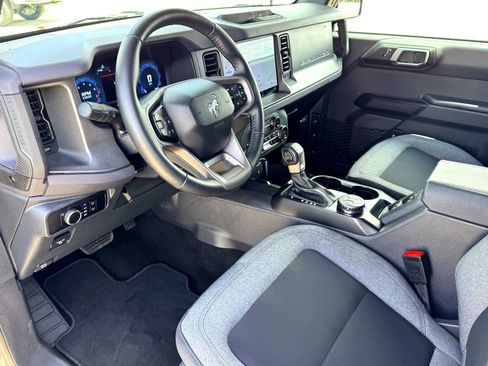 Used 2025 Ford Bronco Big Bend AWD/4WD image 12