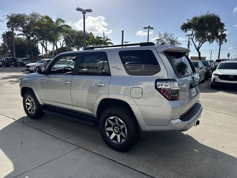 Used 2024 Toyota 4Runner TRD Off-Road Premium AWD/4WD image 12