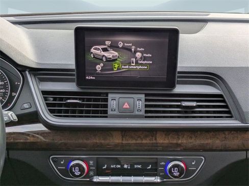 Used 2018 Audi Q5 2.0T Premium w/ Convenience Package image 19