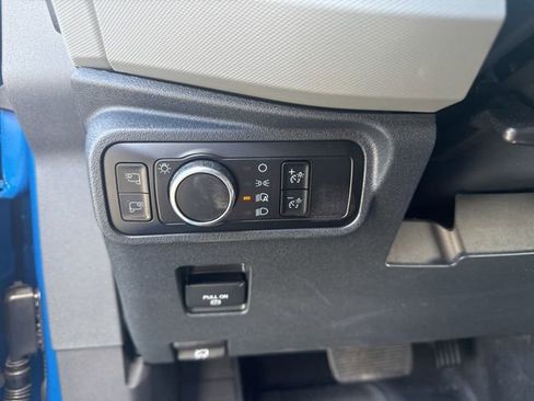 Used 2023 Ford Bronco Badlands image 13