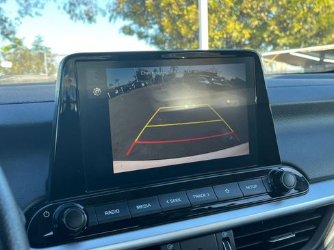 Used 2023 Kia Forte LXS image 17