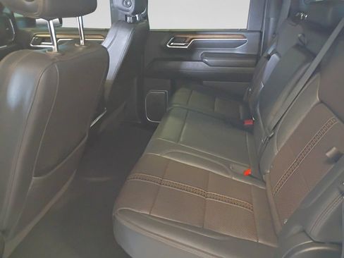 Used 2025 Chevrolet Silverado 3500 High Country w/ High Country Premium Package AWD/4WD image 36