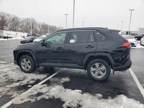 New 2025 Toyota RAV4 XLE image 4