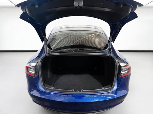 Used 2023 Tesla Model 3 Standard Range RWD image 19