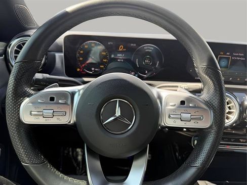 Used 2020 Mercedes-Benz CLA 250 image 44