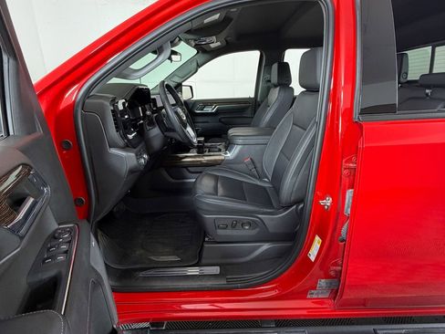 Used 2024 GMC Sierra 1500 Elevation AWD/4WD image 8