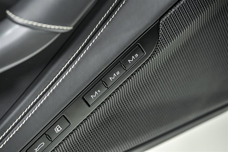 Used 2022 Ferrari F8 Tributo RWD image 30