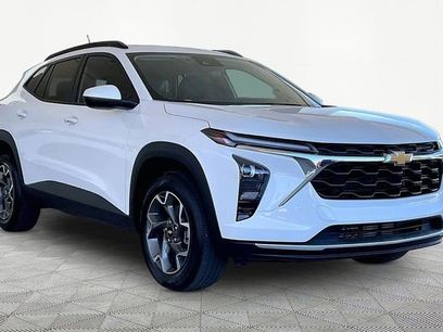Used 2025 Chevrolet Trax LT