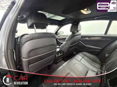 Used 2018 BMW 530e xDrive w/ M Sport Package 2 AWD/4WD image 36