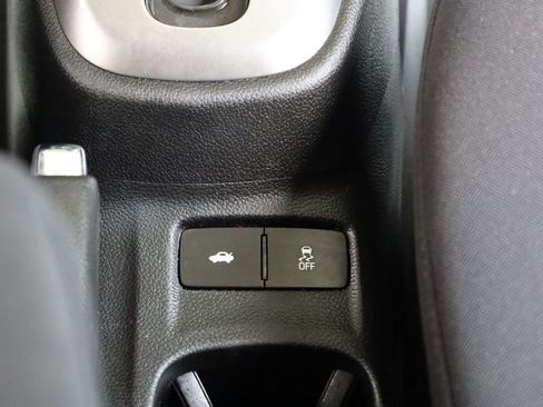 Used 2017 Chevrolet Sonic LT w/ Convenience Package image 40