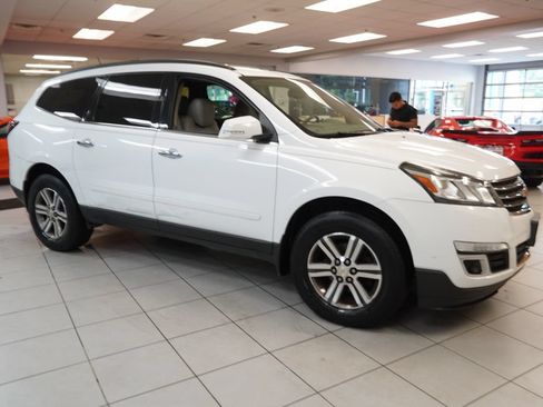 Used 2016 Chevrolet Traverse LT AWD/4WD image 15