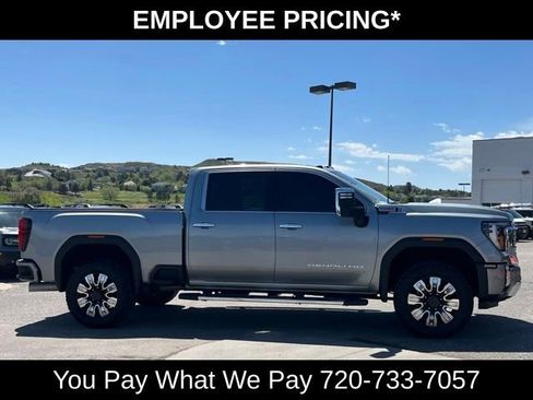 Used 2024 GMC Sierra 2500 Denali w/ Denali Reserve Package AWD/4WD image 6