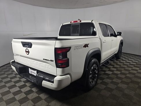 Used 2022 Nissan Frontier PRO-4X image 5