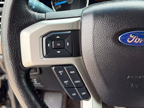 Used 2016 Ford F150 Lariat w/ Trailer Tow Package RWD image 17