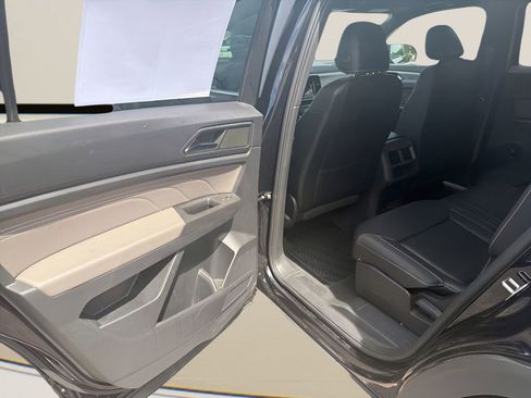 Used 2023 Volkswagen Atlas Cross Sport SE AWD/4WD image 22