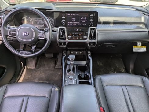 Used 2021 Kia Sorento S FWD image 13