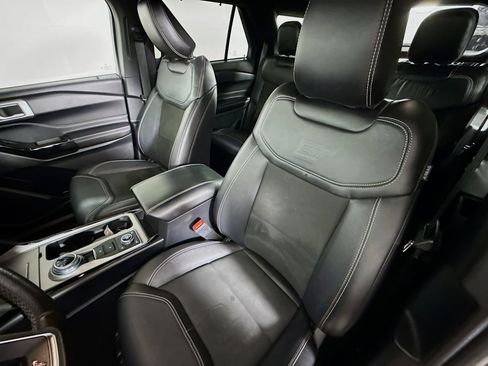 Used 2022 Ford Explorer ST image 26