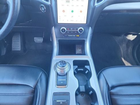 Used 2023 Ford Edge SEL image 11