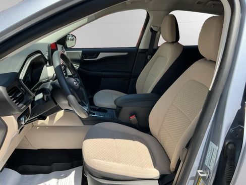 Certified 2022 Ford Escape SE AWD/4WD image 9