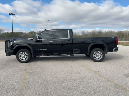 Used 2024 GMC Sierra 2500 SLT w/ SLT Convenience Package AWD/4WD image 2