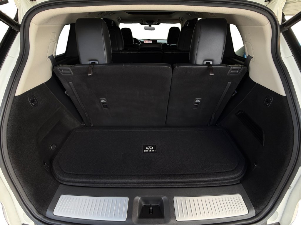 Used 2023 INFINITI QX60 Luxe w/ Performance Audio Package AWD/4WD image 19