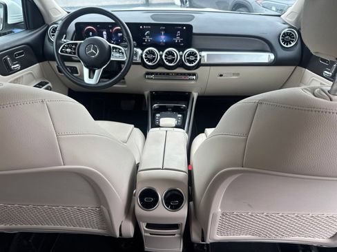 Used 2022 Mercedes-Benz GLB 250 4MATIC image 8