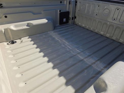 New 2025 Ford Maverick XLT w/ XLT Luxury Package image 8