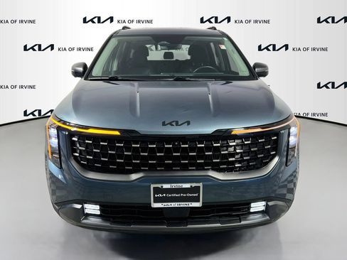 Certified 2025 Kia Carnival SX w/ SX Dark Edition Package FWD image 2