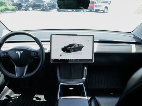 Used 2022 Tesla Model 3 Long Range AWD/4WD image 23