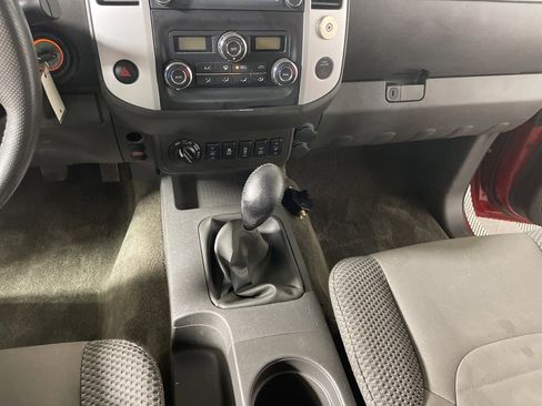 Used 2015 Nissan Frontier PRO-4X image 23