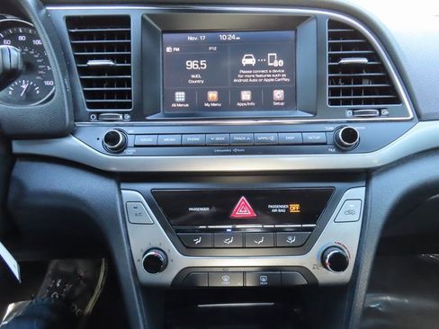 Used 2018 Hyundai Elantra SEL image 23
