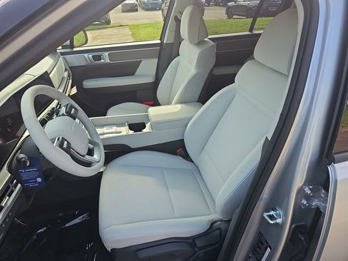 New 2026 Hyundai Santa Fe SE FWD image 16