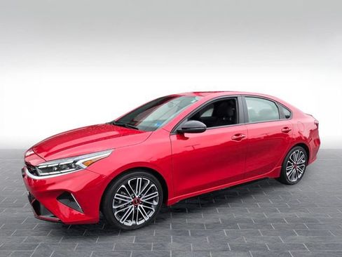 Used 2022 Kia Forte GT w/ GT2 Package FWD image 3