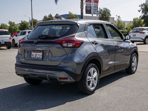 Used 2024 Nissan Kicks S FWD image 4