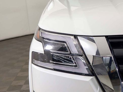 Used 2024 Nissan Armada SL w/ Cargo Package image 16