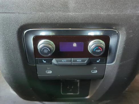 Used 2023 GMC Yukon AT4 w/ Technology Package image 24