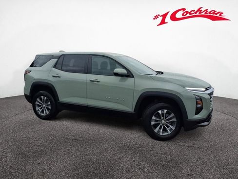 New 2026 Chevrolet Equinox LT w/ Convenience Package II image 2