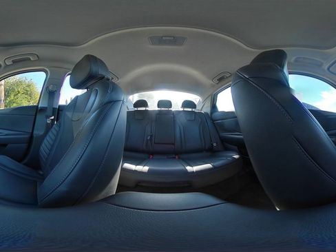 Used 2025 Hyundai Elantra Limited image 44