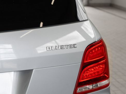 Used 2015 Mercedes-Benz GLK 250 BlueTEC 4MATIC image 24