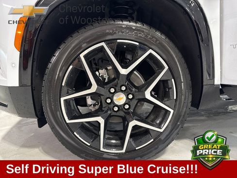 New 2026 Chevrolet Traverse High Country w/ LPO, Floor Liner Package AWD/4WD image 48