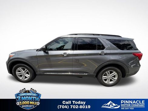 Used 2022 Ford Explorer XLT w/ Class IV Trailer Tow Package AWD/4WD image 7