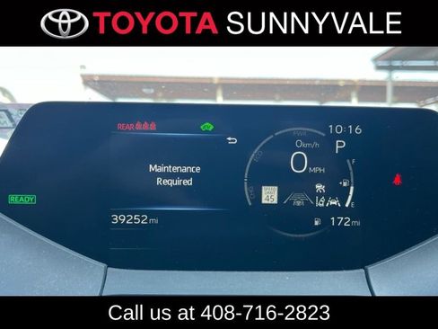 Used 2023 Toyota Prius XLE image 3