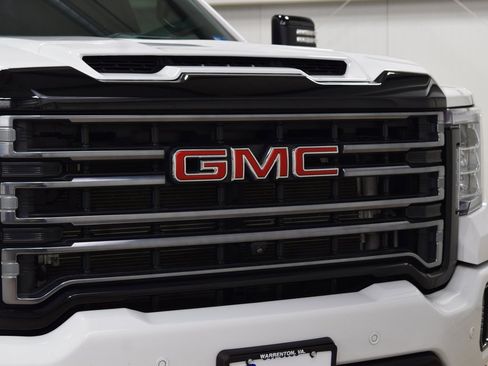 Used 2023 GMC Sierra 2500 AT4 w/ AT4 Premium Plus Package image 11