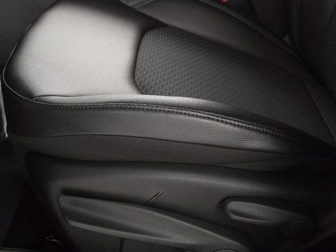 New 2026 Jeep Compass Latitude image 19