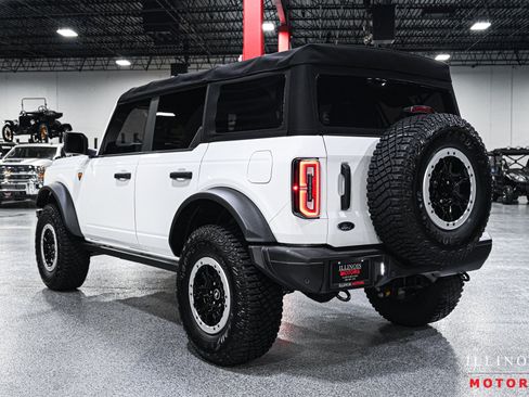 Used 2022 Ford Bronco Badlands AWD/4WD image 4