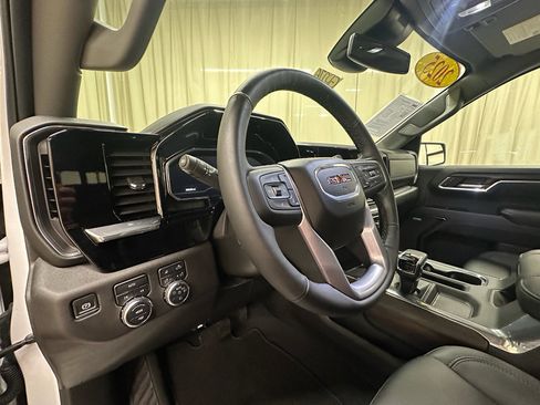 Certified 2025 GMC Sierra 1500 SLT w/ SLT Convenience Package image 27
