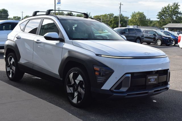 Used 2025 Hyundai Kona Limited AWD/4WD image 15
