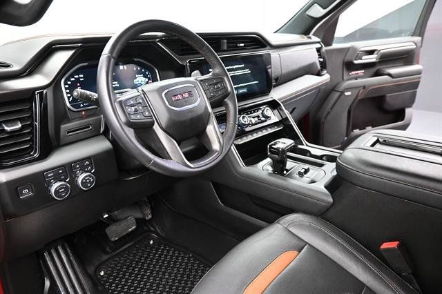 Used 2022 GMC Sierra 1500 AT4 w/ AT4 Premium Package AWD/4WD image 10
