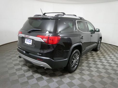 Used 2018 GMC Acadia SLT image 3