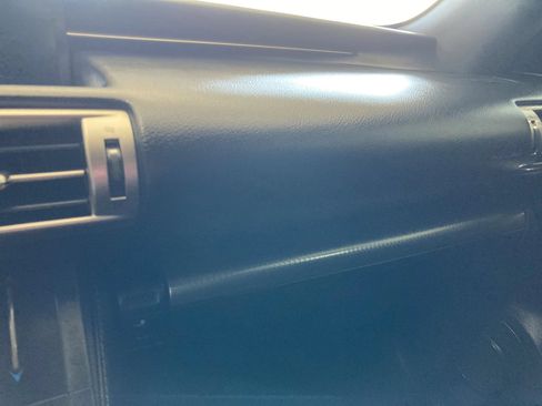 Used 2016 Lexus IS 200t w/ F Sport Package RWD image 31
